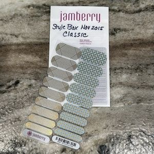 Jamberry Style Box NOVEMBER 2015 - CLASSIC Lines Diamond Gold Nail Wraps NEW
